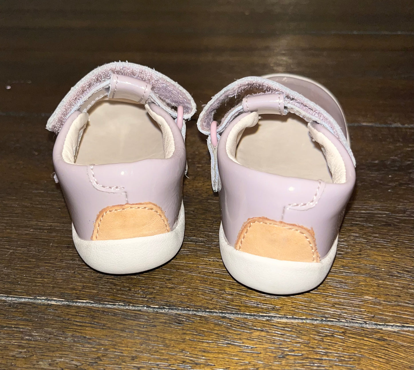 Clarks Girls' Roamer Go Shoe Pink Patent 5