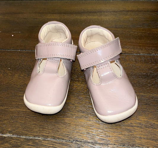 Clarks Girls' Roamer Go Shoe Pink Patent 5