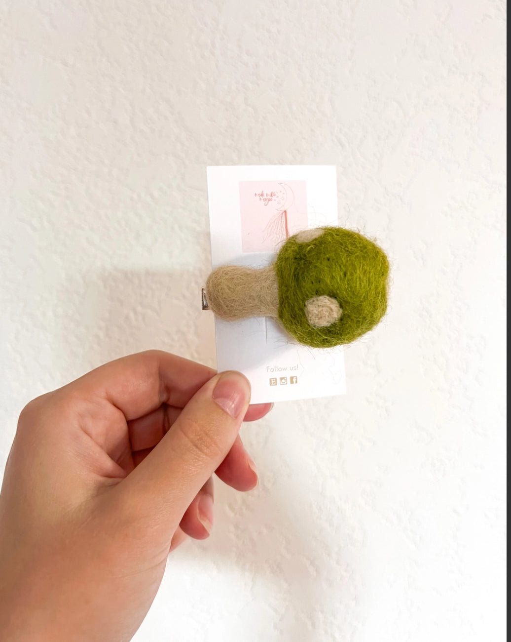 NWT Green Handmade Felt Mushroom Hair Clip