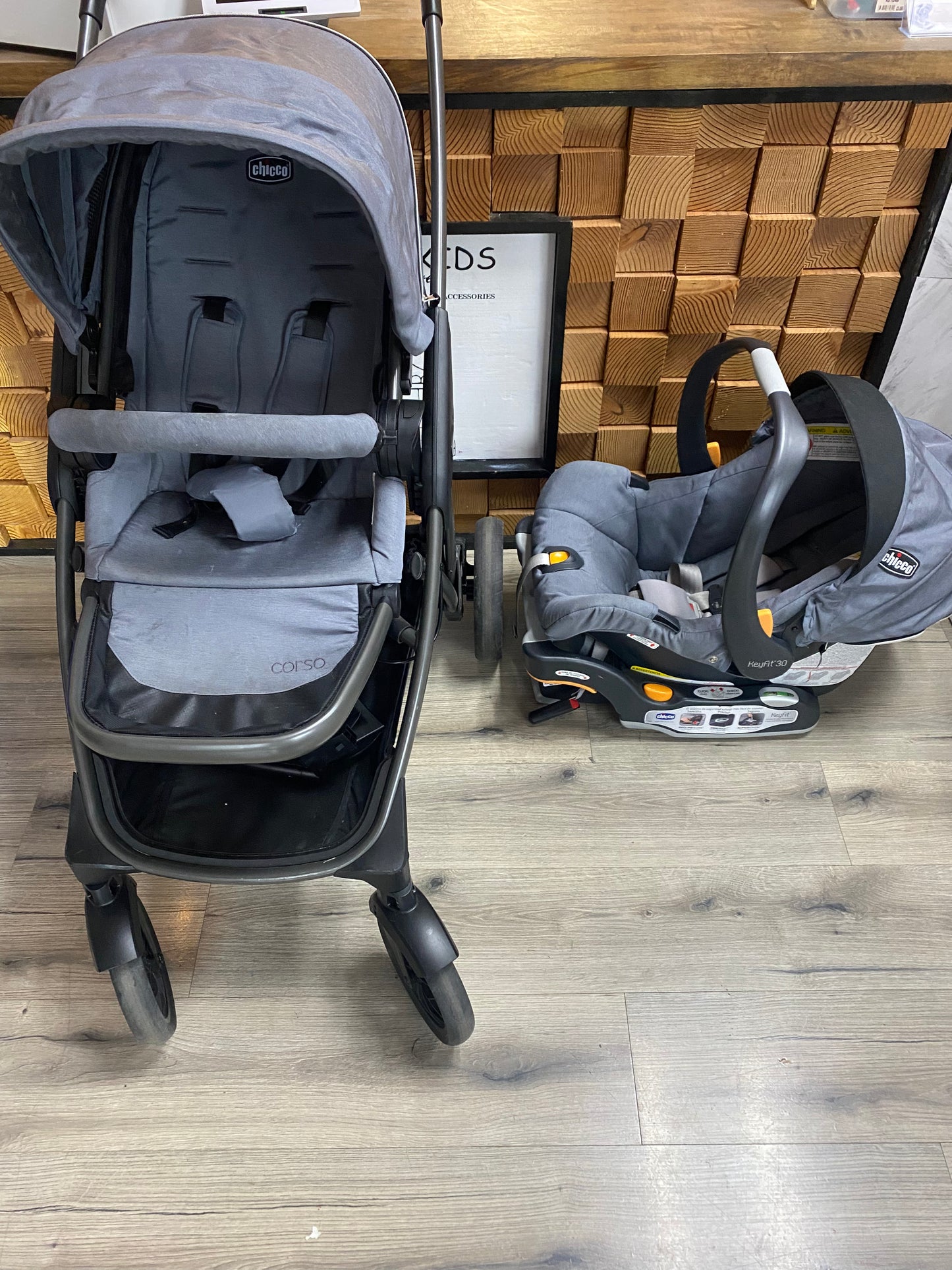 Chicco Corso stroller and car seat set