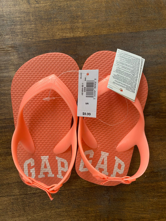 NWT Gap 5/6 Sandals