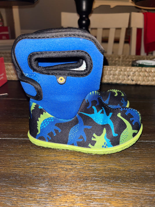 BOGS COOL DINOS boots size 6